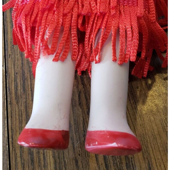 Dark Haired Girl in Red Flapper Dress and Pearls 12 Inch Porcelain Doll - Picture 7 of 7